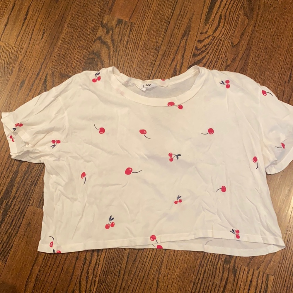 Cherry cropped tee 🍒